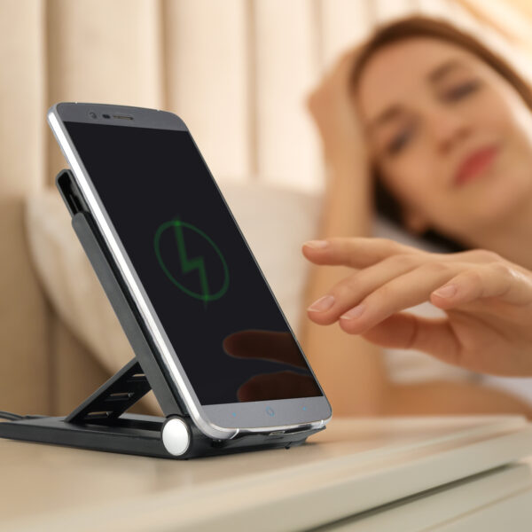 Target Wireless Charger - 59746_86384.jpg