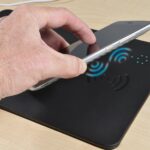 Hover Wireless Charger / Mouse Pad - 59742_130621.jpg